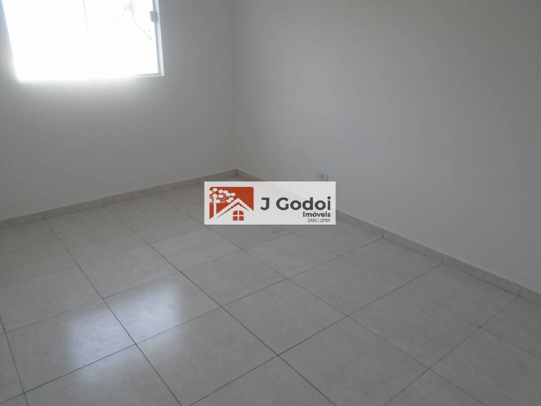 Casa para alugar com 2 quartos, 50m² - Foto 3