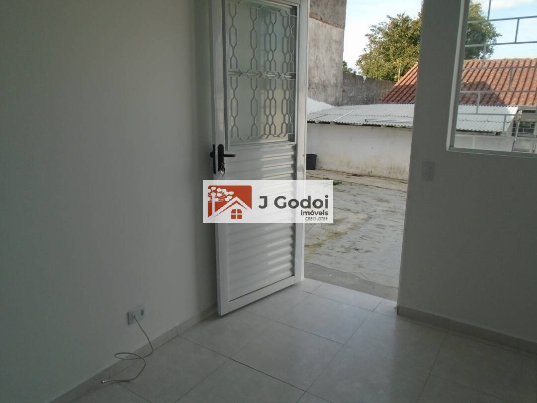 Casa para alugar com 2 quartos, 50m² - Foto 23