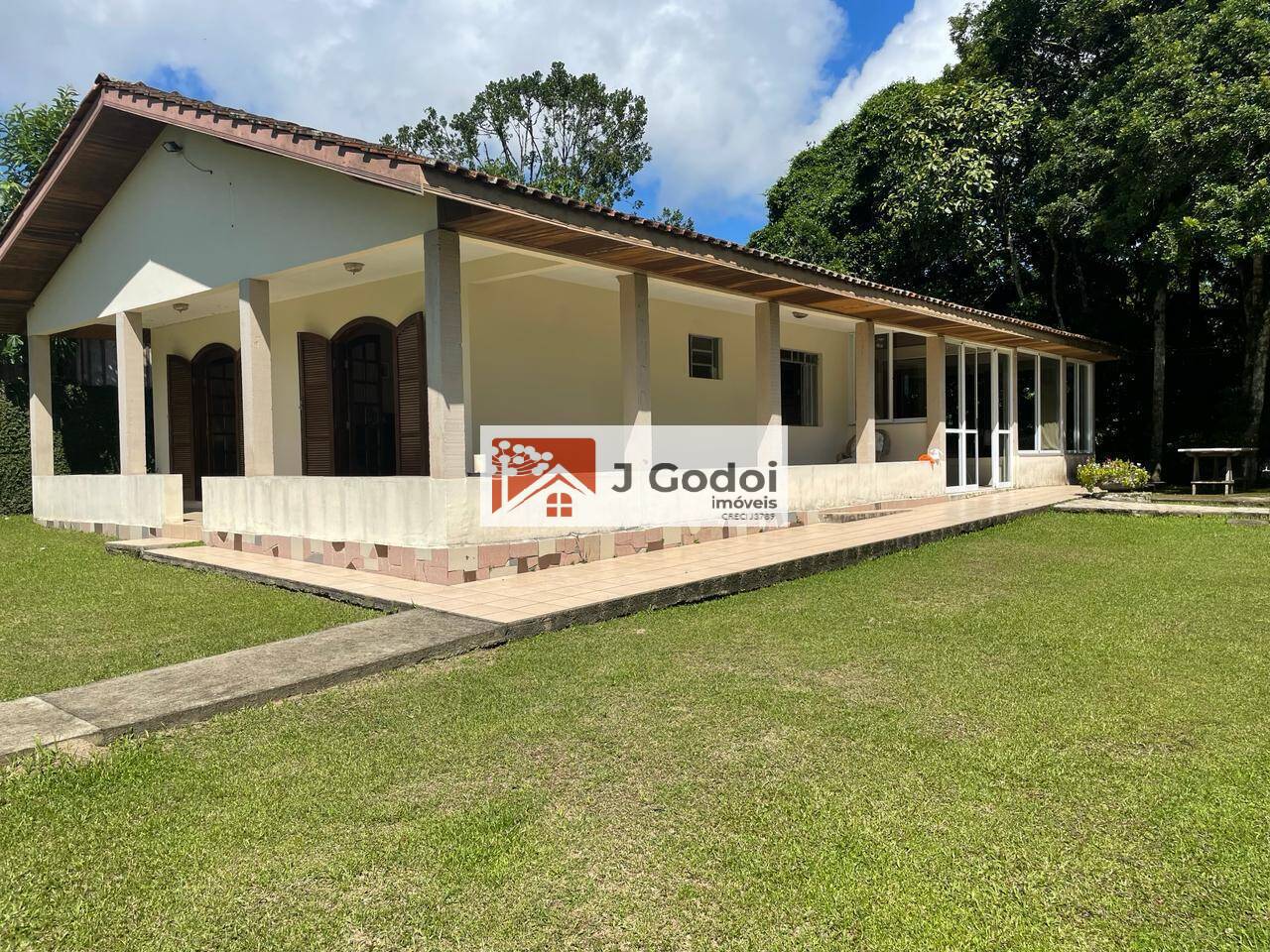 Casa à venda com 2 quartos, 200m² - Foto 6