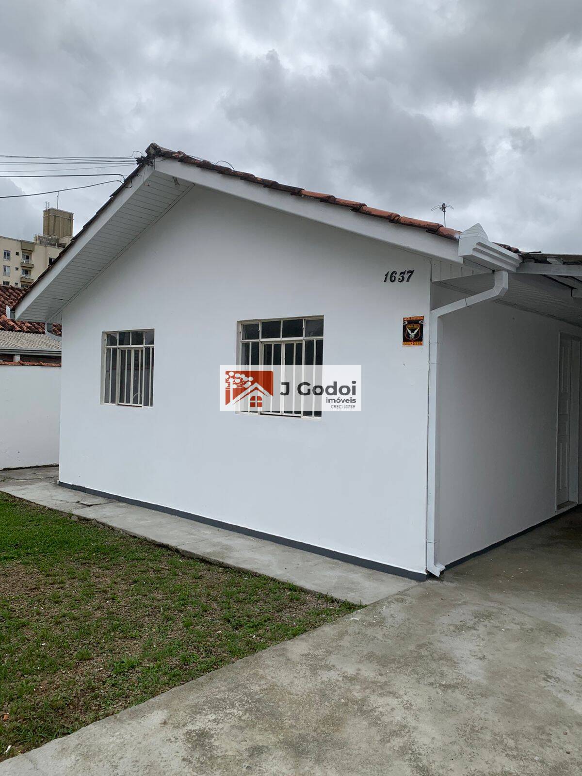 Casa para alugar com 3 quartos, 80m² - Foto 3