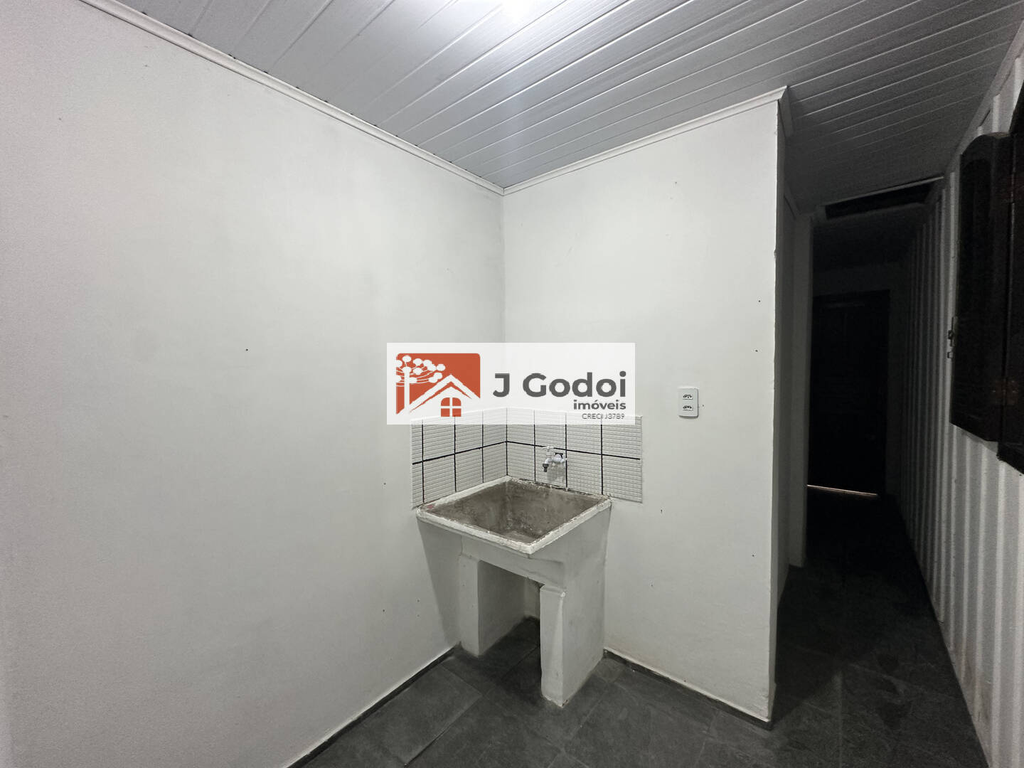 Casa para alugar com 2 quartos, 80m² - Foto 15